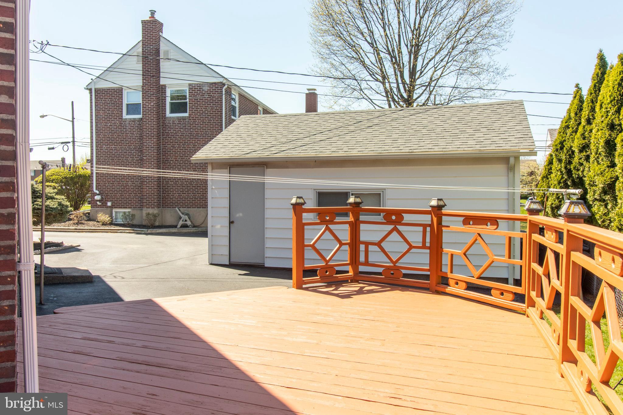 617 Dutton Circle Springfield, PA 19064 - Photo 9 of 36 Gallery Image 9