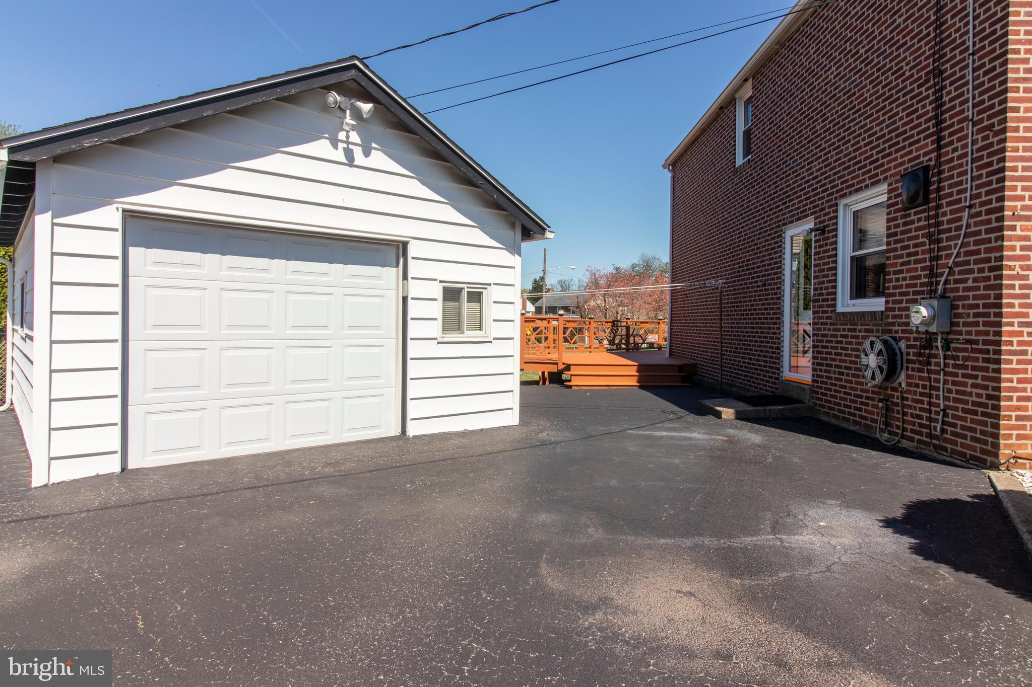 617 Dutton Circle Springfield, PA 19064 - Photo 10 of 36 Gallery Image 10