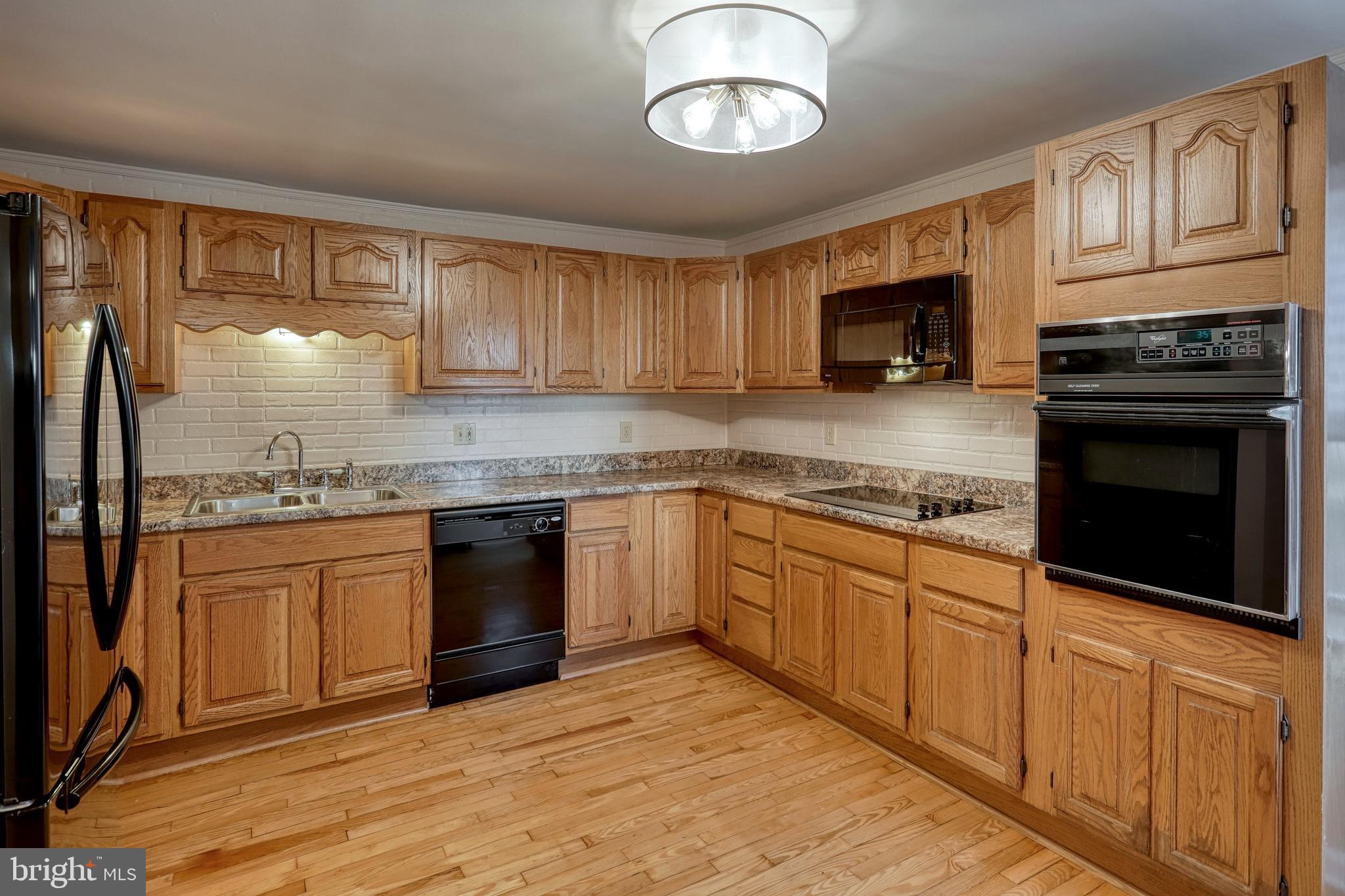 2400 Grandview Road Hanover, PA 17331 - Photo 13 of 49