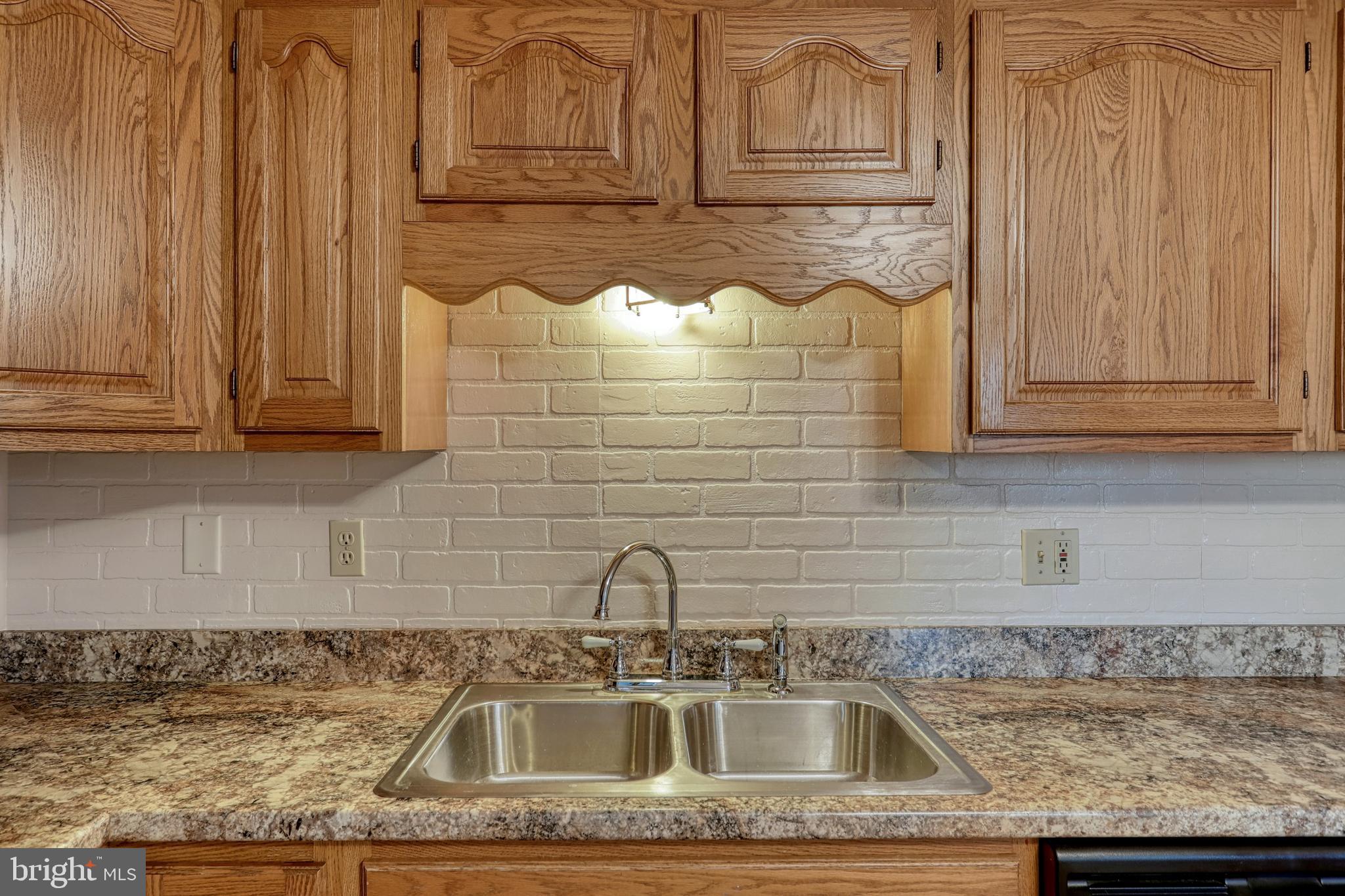 2400 Grandview Road Hanover, PA 17331 - Photo 16 of 49