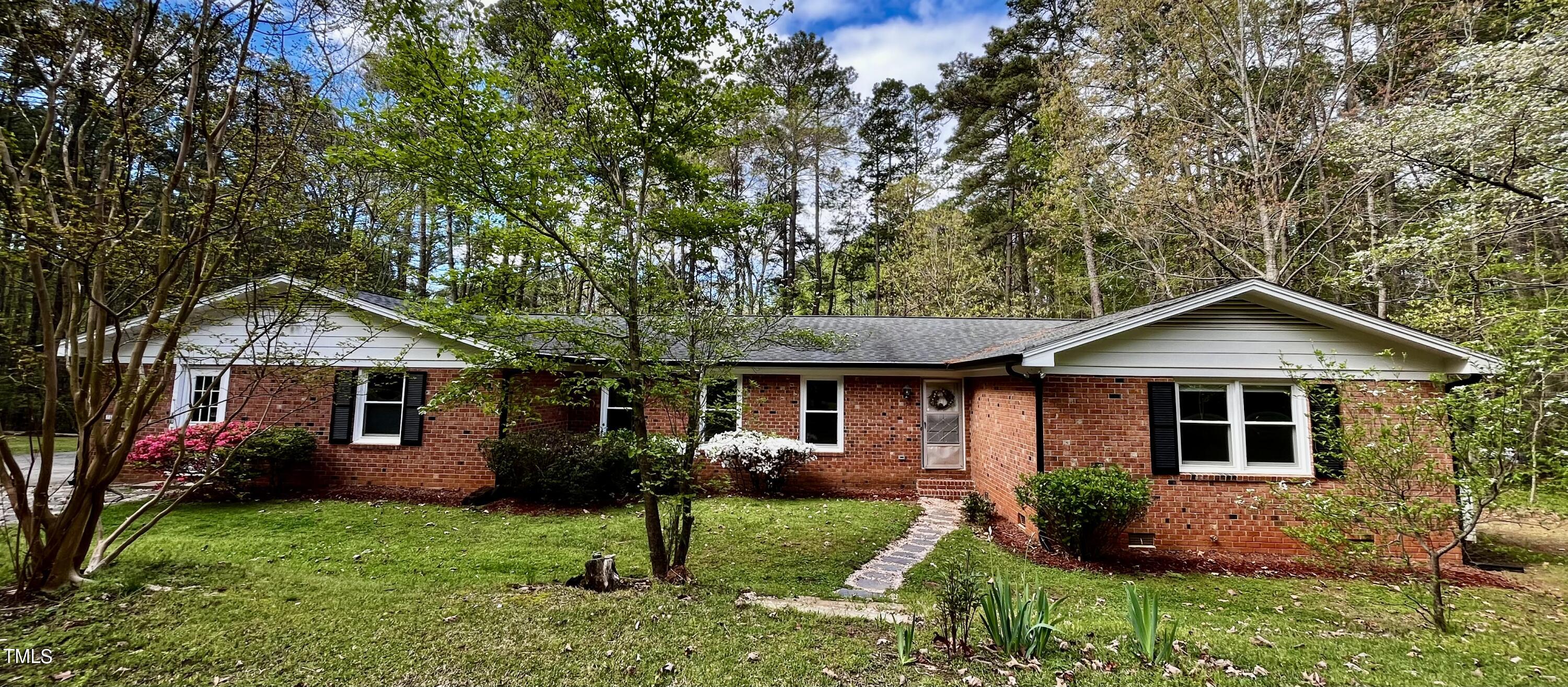 3111 Tanager Street Raleigh, NC 27606 - Photo 56 of 56 56-FrontFlower
