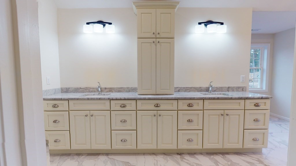 21 Forbes Road Hudson, MA 01749 - Photo 19 of 33 Gallery Image 19