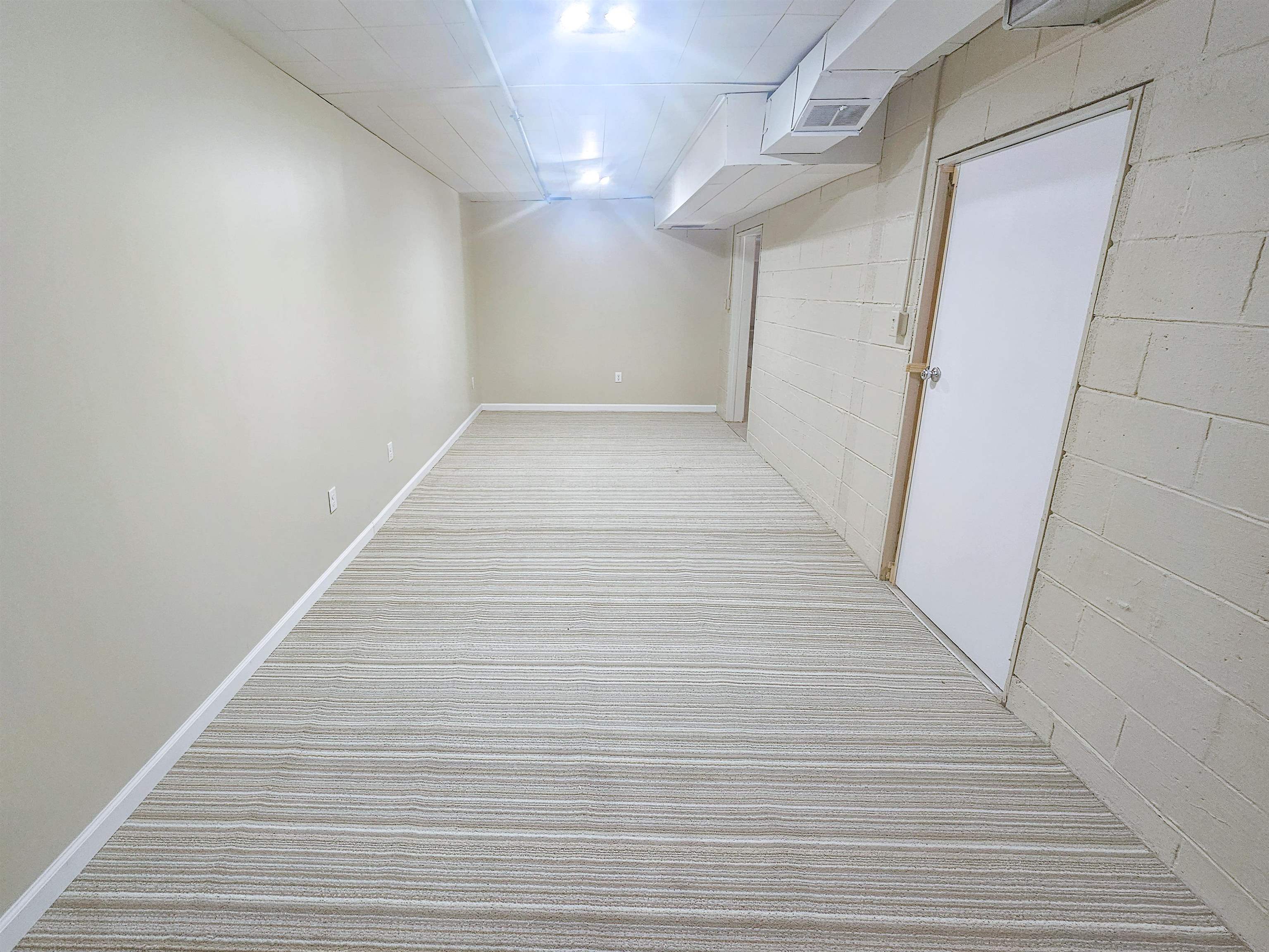2012 Chesaning Road Montrose, MI 48457 - Photo 53 of 64 50140320-0b97a971-0924-4697-98b5-a440edb69067.JPG