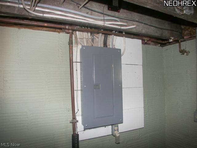 118 Canton Road Akron, OH 44312 - Photo 23 of 24 Updated service box