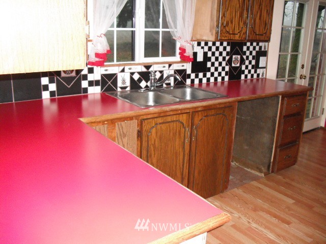 18938 Ivan Street Southwest Rochester, WA 98579 - Photo 6 of 8