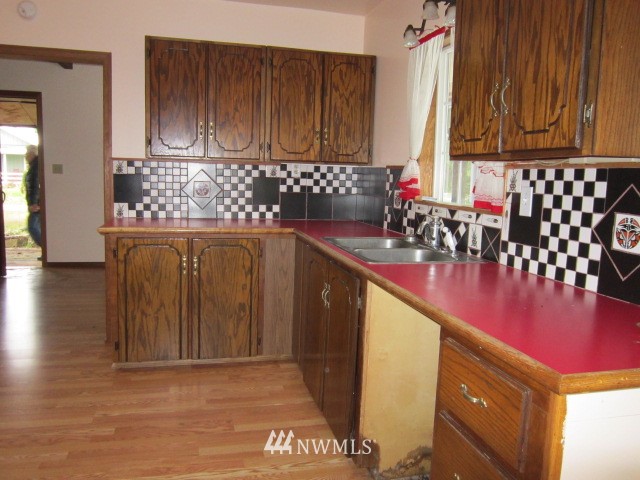 18938 Ivan Street Southwest Rochester, WA 98579 - Photo 7 of 8