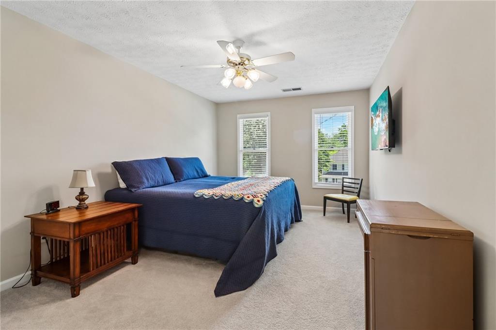 1074 Wash Lee Drive Southwest Lilburn, GA 30047 - Photo 12 of 32