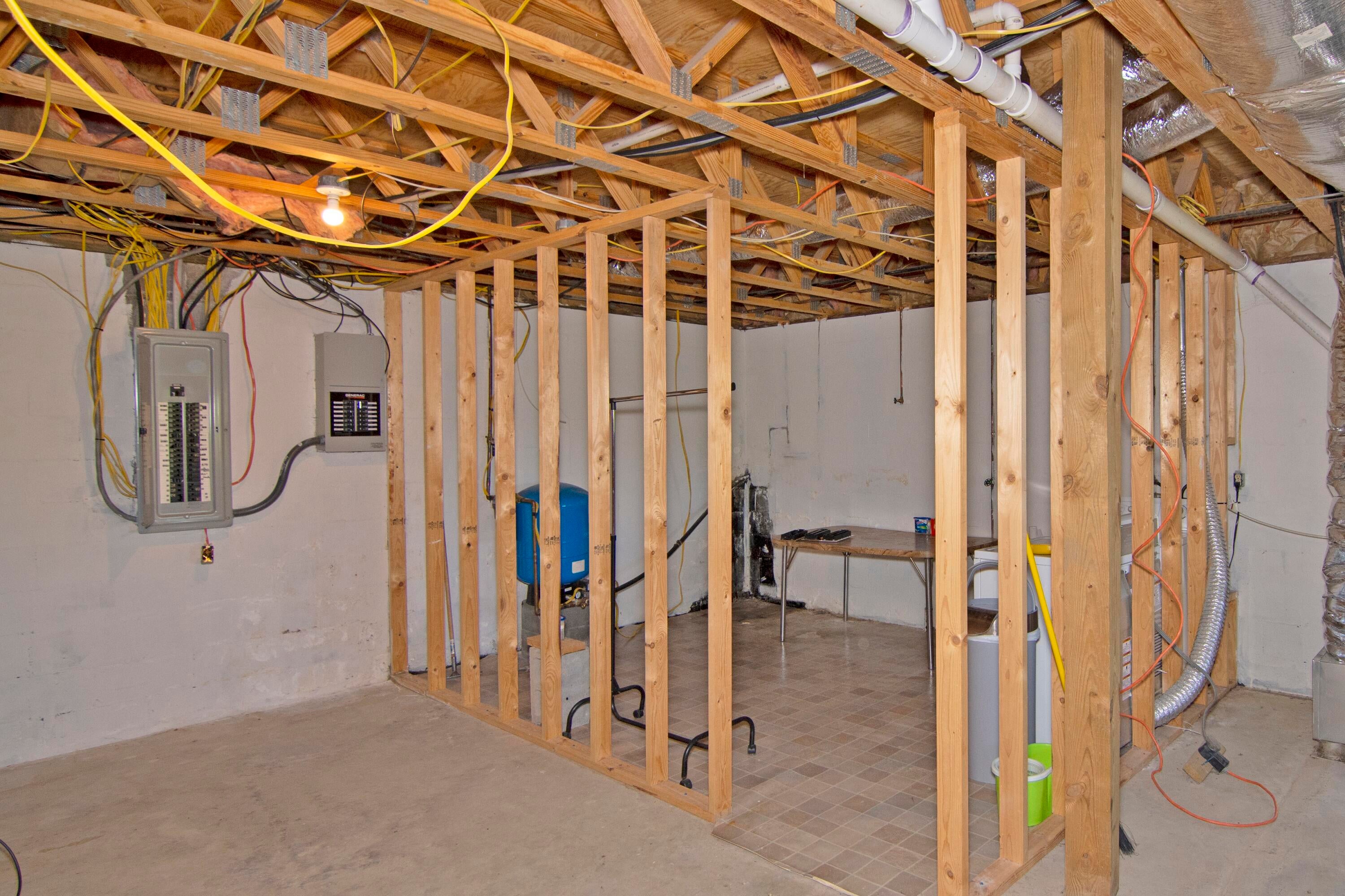 1571 Green Valley Road Peterstown, WV 24963 - Photo 61 of 112 Gallery Image 61