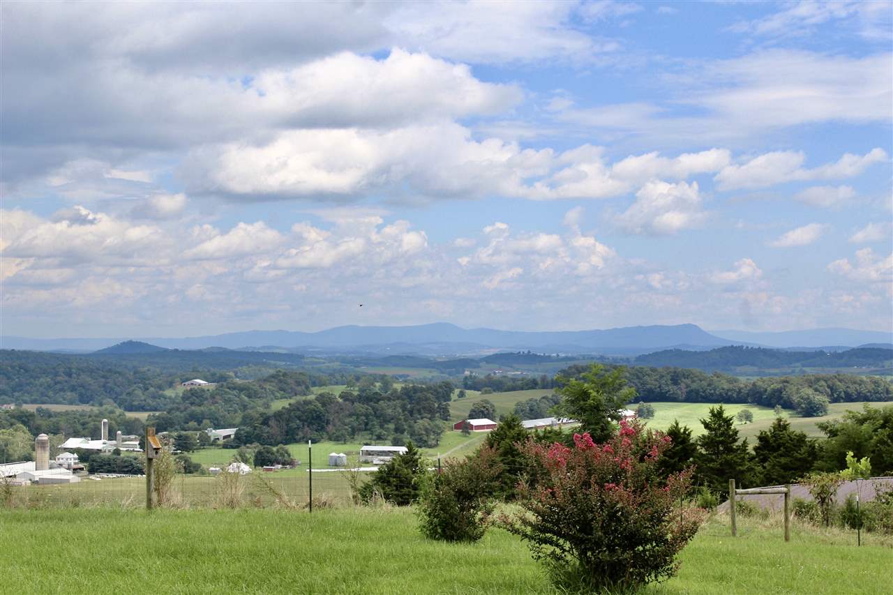1185 Bunker Hill Road Mount Solon, VA 22843 - Photo 31 of 39 a view of a city
