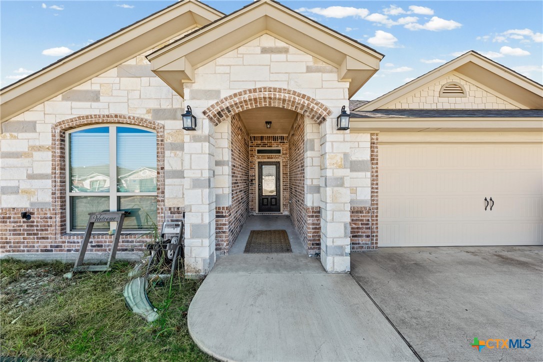 3321 James Ridge Drive Belton, TX 76513 - Photo 3 of 32