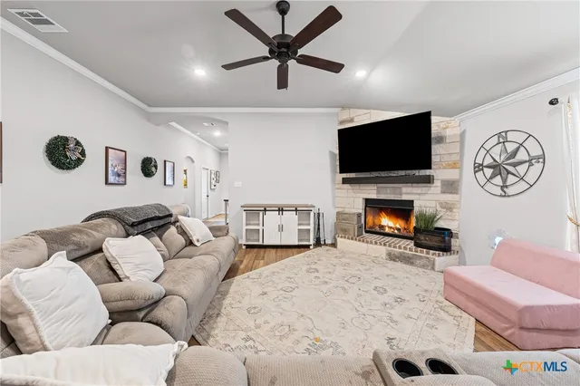 $315,000 | 3321 James Ridge Drive, Belton, TX 76513