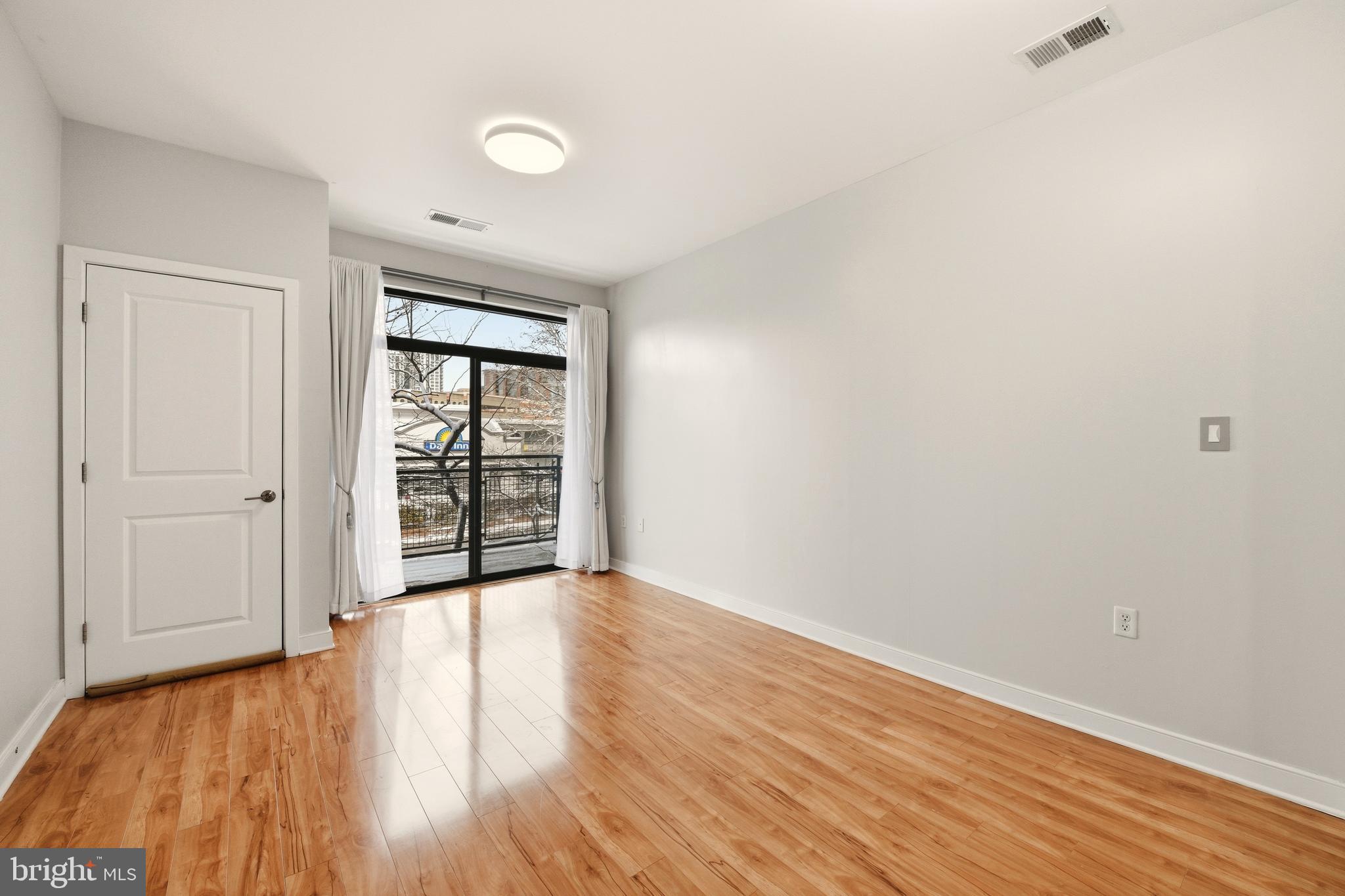 8005 13th Street, Unit 201 Silver Spring, MD 20910 - Photo 16 of 24