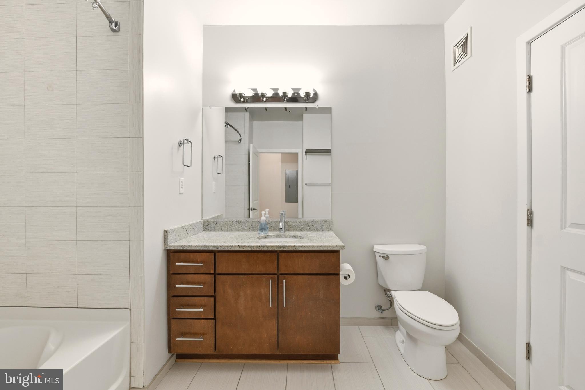 8005 13th Street, Unit 201 Silver Spring, MD 20910 - Photo 18 of 24