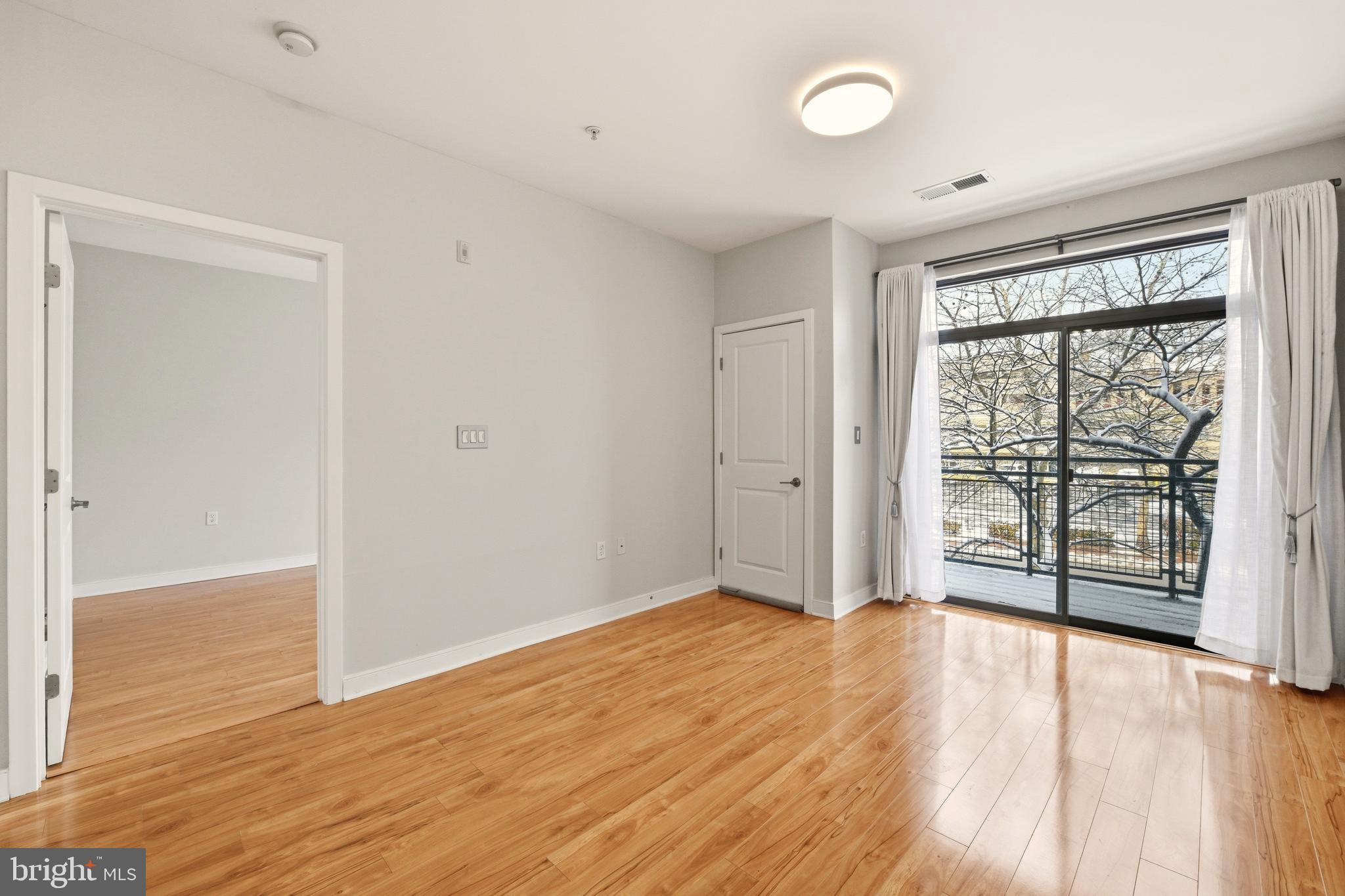 8005 13th Street, Unit 201 Silver Spring, MD 20910 - Photo 9 of 24