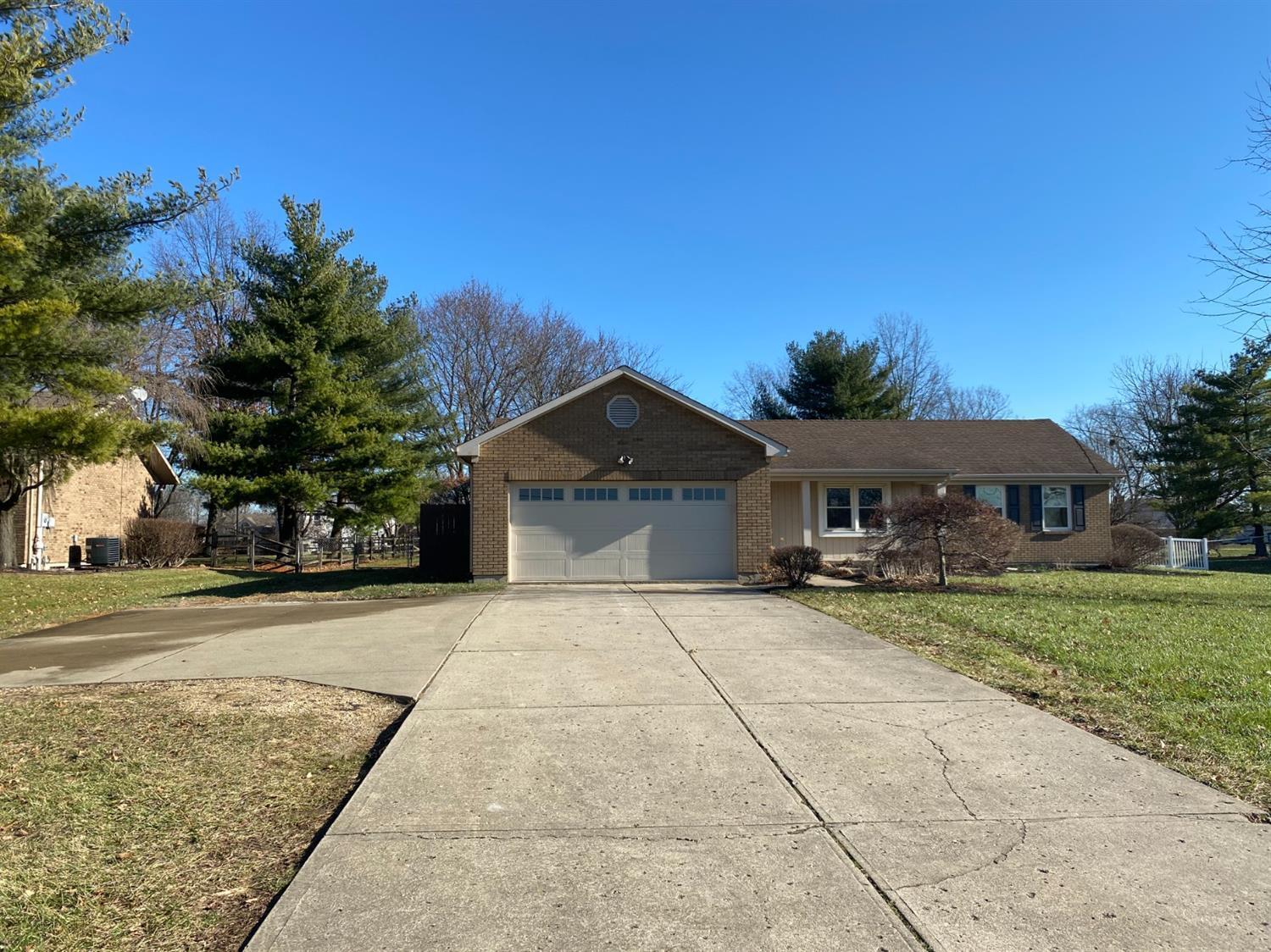 6804 Yankee Road Middletown, OH 45044 - Photo 3 of 25