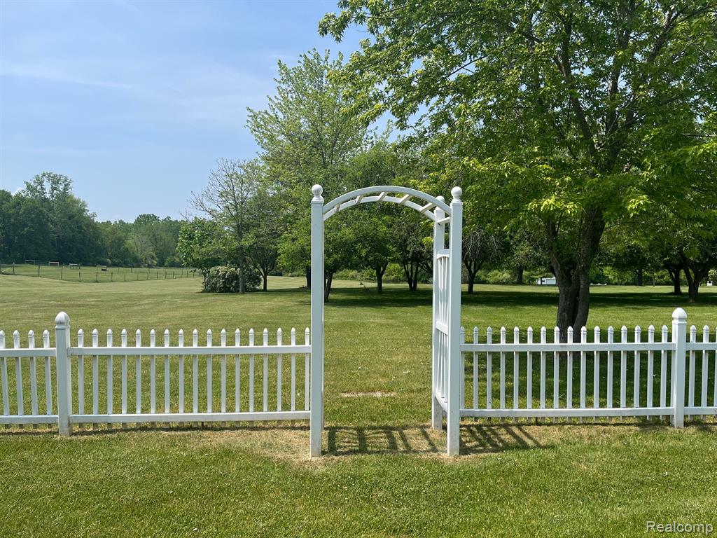 4714 Bishop Road Dryden, MI 48428 - Photo 12 of 40 Gallery Image 12