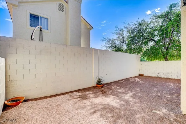 $1,995 | 9409 Hershey Lane, Las Vegas, NV 89134