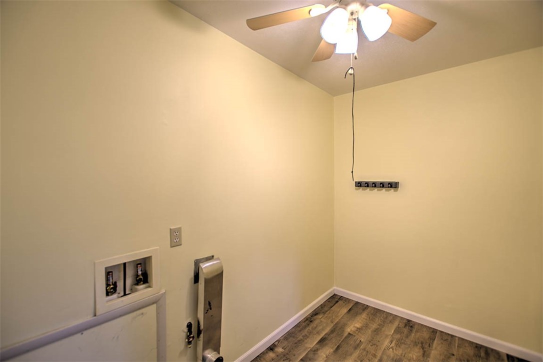 3278 East Dove Drive Decatur, IL 62526 - Photo 17 of 22 Gallery Image 17