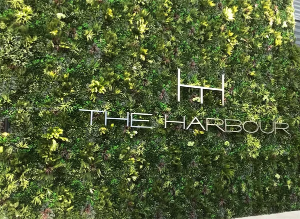 $650,000 | 16385 Biscayne Boulevard, Unit 2206, North Miami Beach, FL 33160