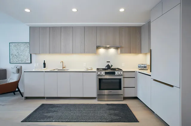 $2,979,283 | 3 Court Square, Unit PH205 | Long Island City