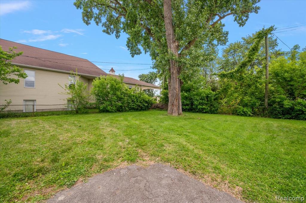 233 West Eleven Mile Road Madison Heights, MI 48071 - Photo 36 of 44 Gallery Image 36