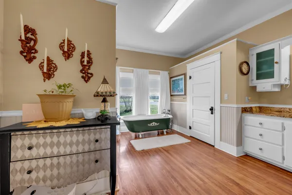 $449,000 | 909 Flag Street, Llano, TX 78643