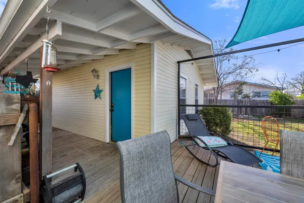 $449,000 | 909 Flag Street, Llano, TX 78643