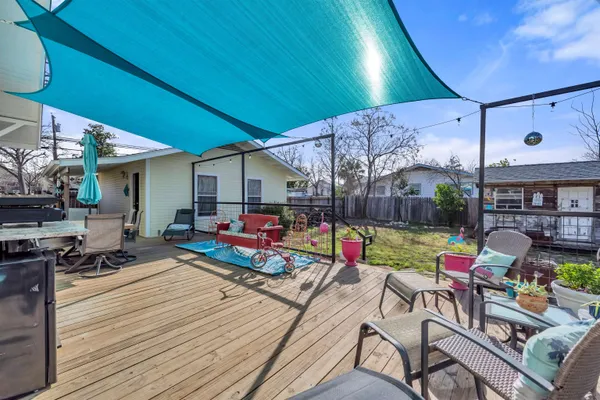 $449,000 | 909 Flag Street, Llano, TX 78643