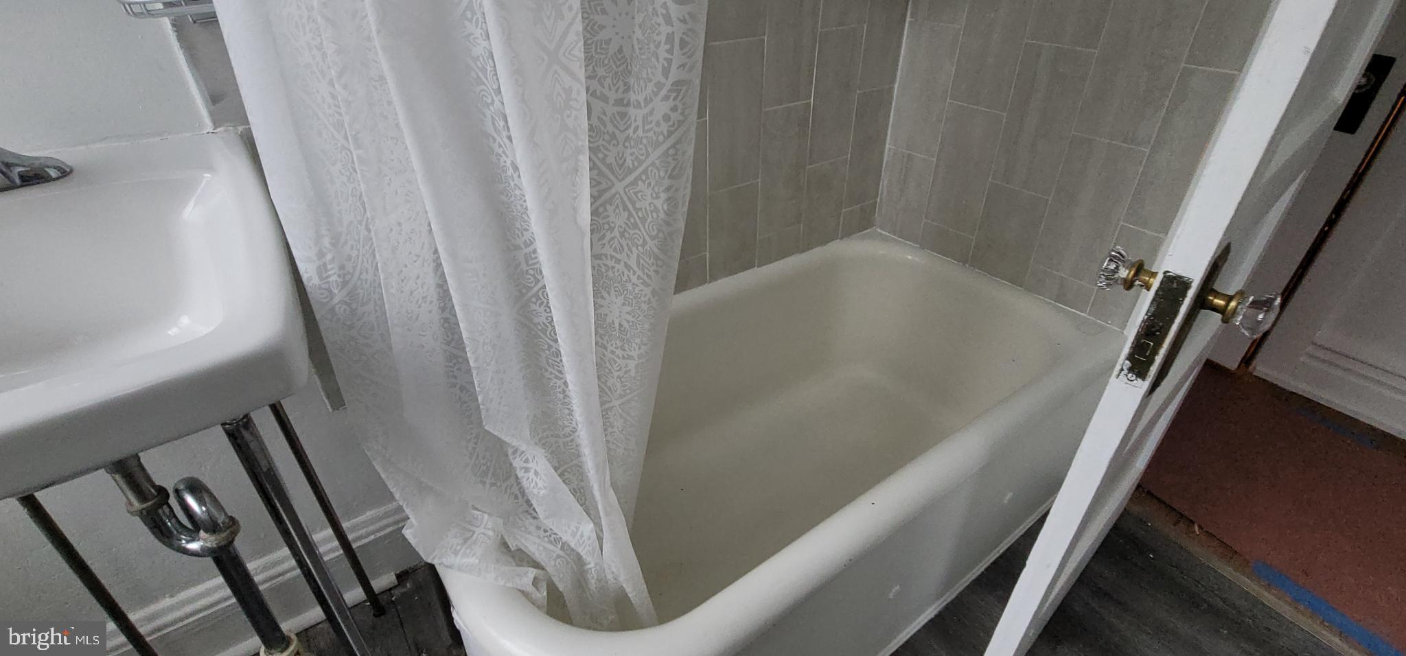 324 Spring Street, Unit 1 Reading, PA 19601 - Photo 12 of 45 Gallery Image 12