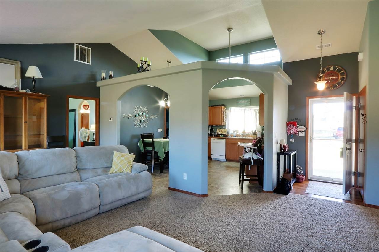 7733 North Maple Street Spokane, WA 99208 - Photo 4 of 20 Gallery Image 4