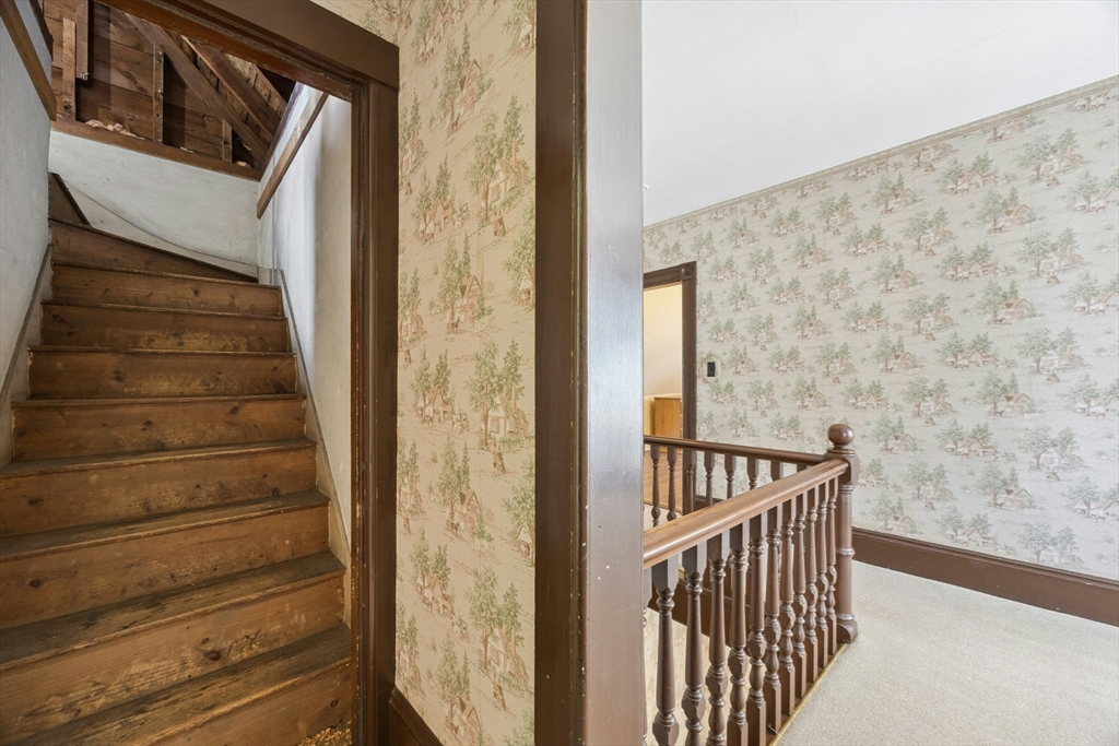 216 Walnut Street Clinton, MA 01510 - Photo 33 of 42