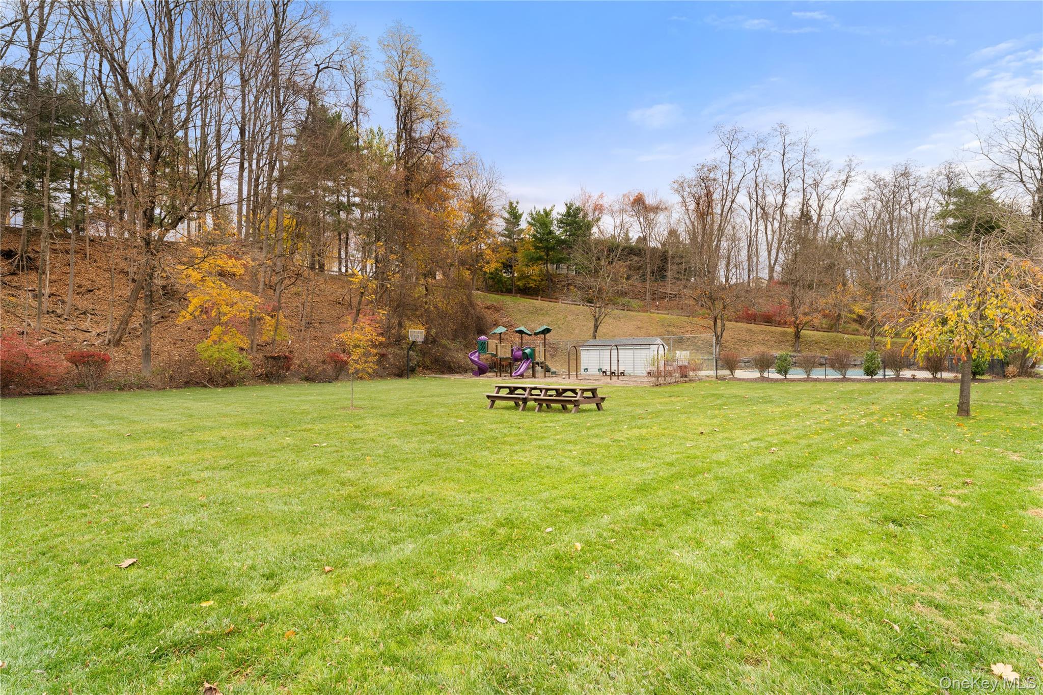 17 Ledgewood Commons Millwood, NY 10546 - Photo 18 of 22 a garden view