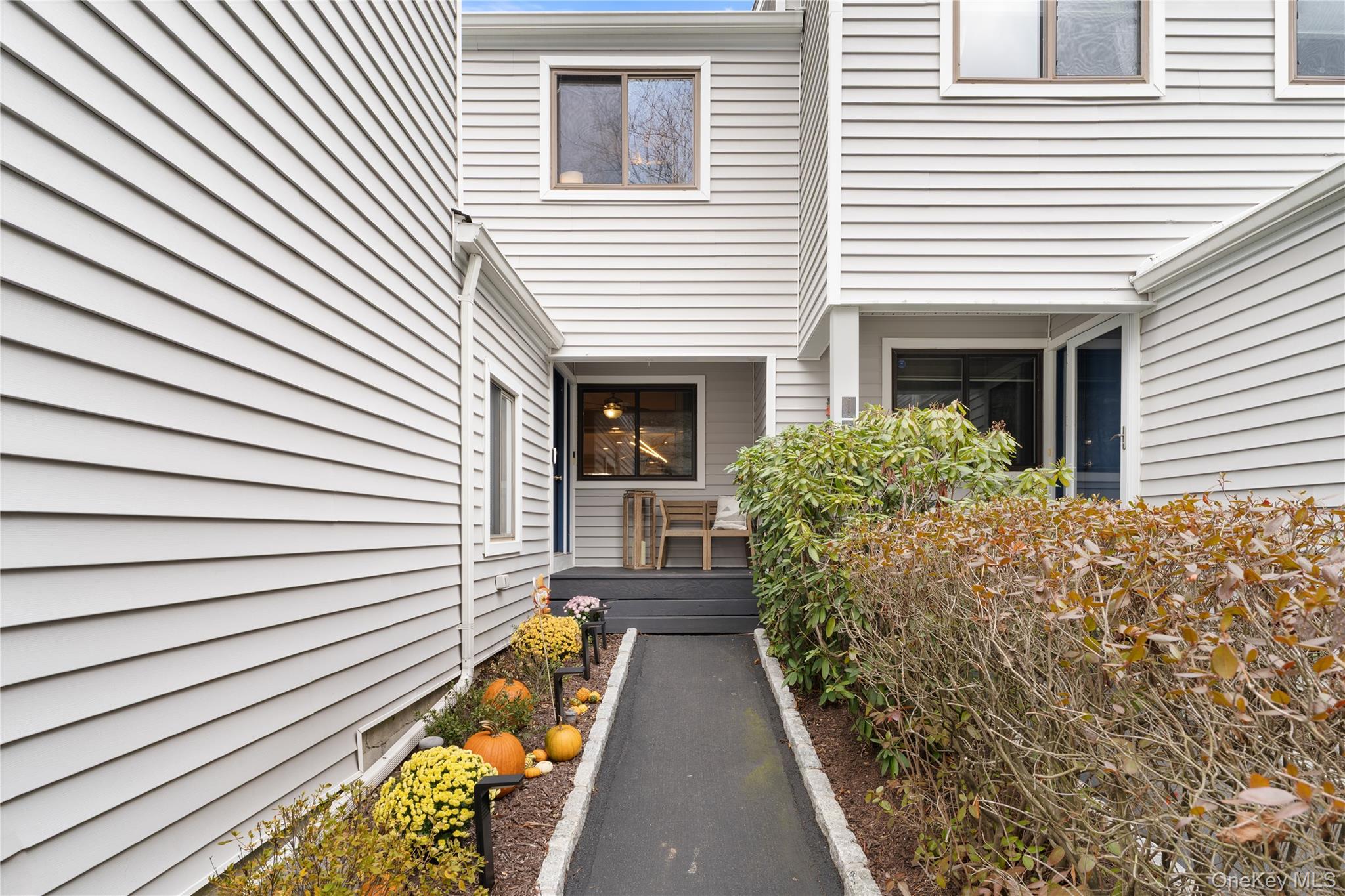 17 Ledgewood Commons Millwood, NY 10546 - Photo 2 of 22 a view of a house with wooden floor