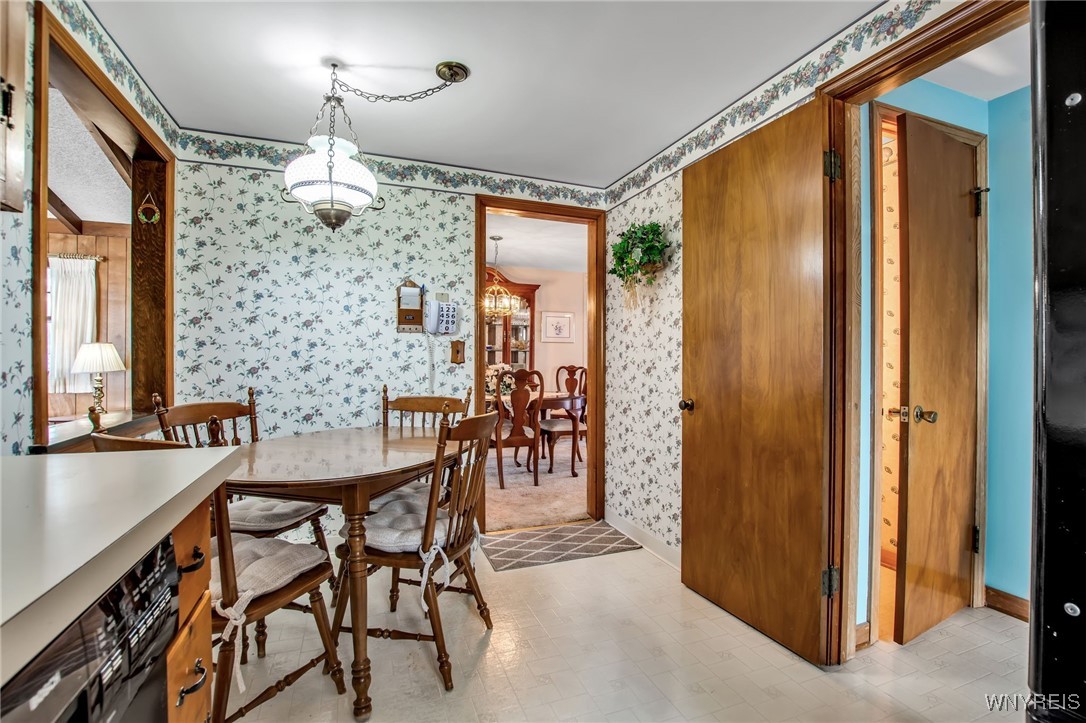 437 Thorncliff Road Tonawanda, NY 14223 - Photo 14 of 28