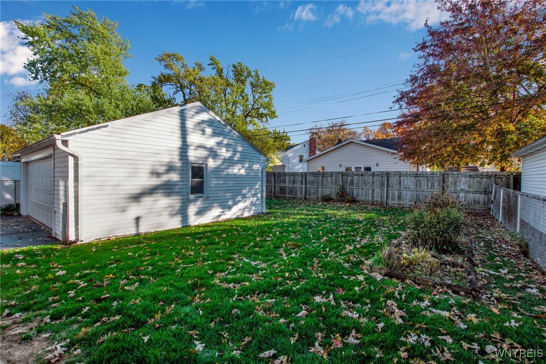 437 Thorncliff Road Tonawanda, NY 14223 - Photo 5 of 28