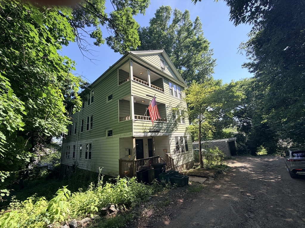 28 Gediminas Street Worcester, MA 01607 - Photo 3 of 42 Gallery Image 3