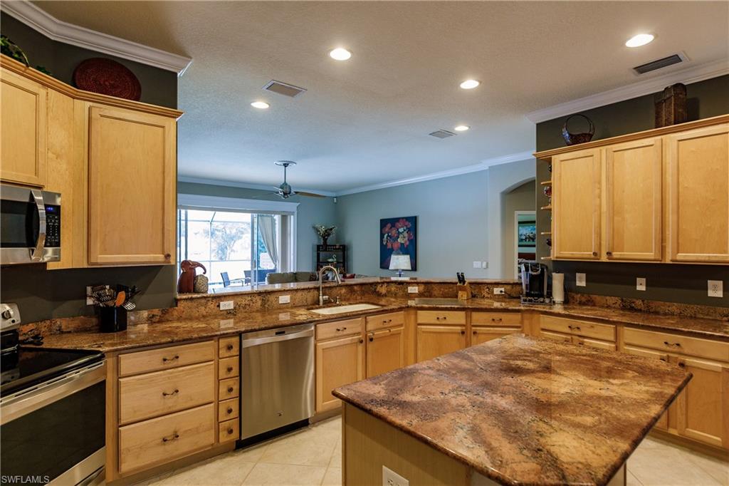 282 Shellstone Court Naples, FL 34119 - Photo 10 of 25 Gallery Image 10