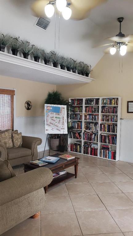 455 Alt 19, Unit 15 Palm Harbor, FL 34683 - Photo 23 of 34