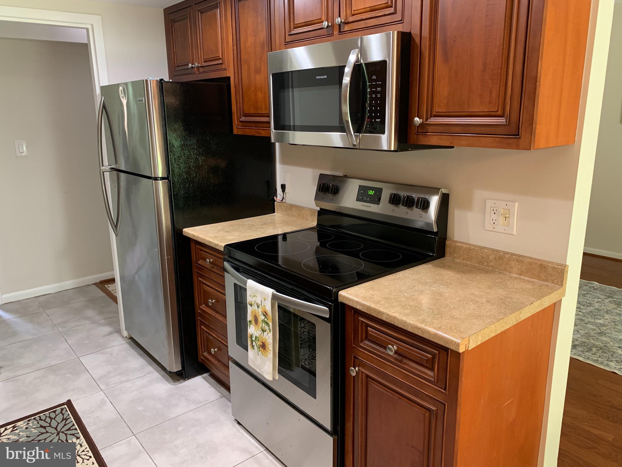 2241 Castle Rock Square, Unit 1B Reston, VA 20191 - Photo 2 of 13 Gallery Image 2
