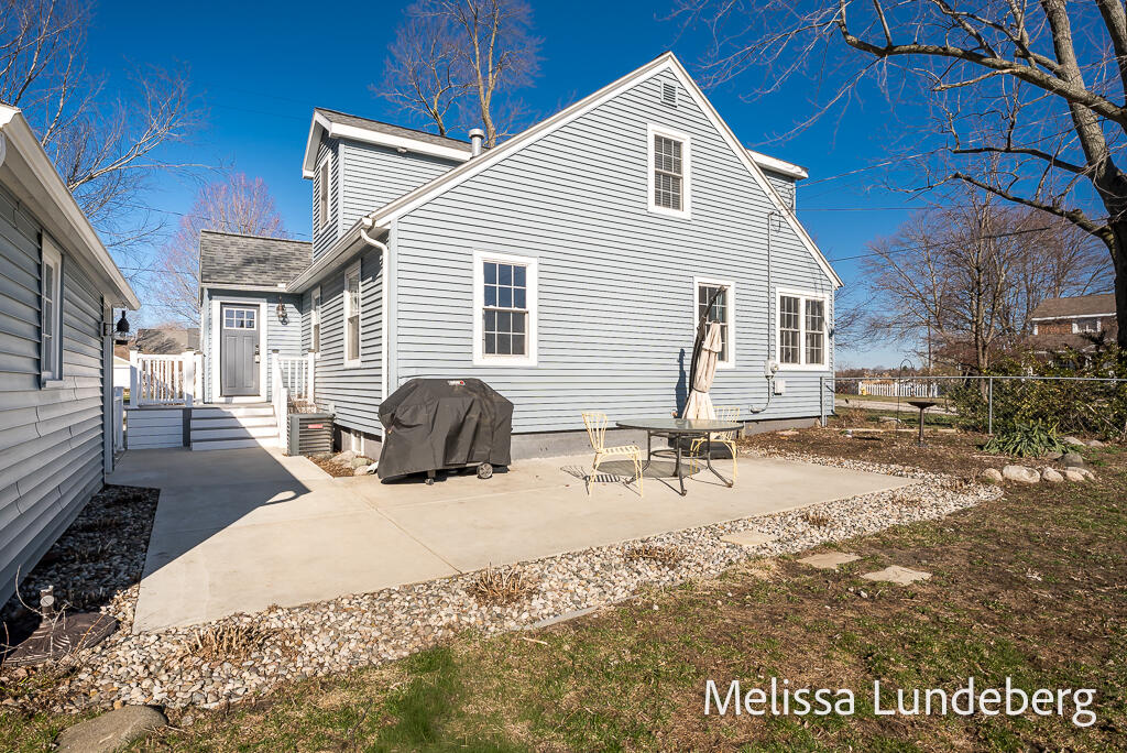 220 Barber Street Spring Lake, MI 49456 - Photo 30 of 55 220BarberStAerial-14LoRes