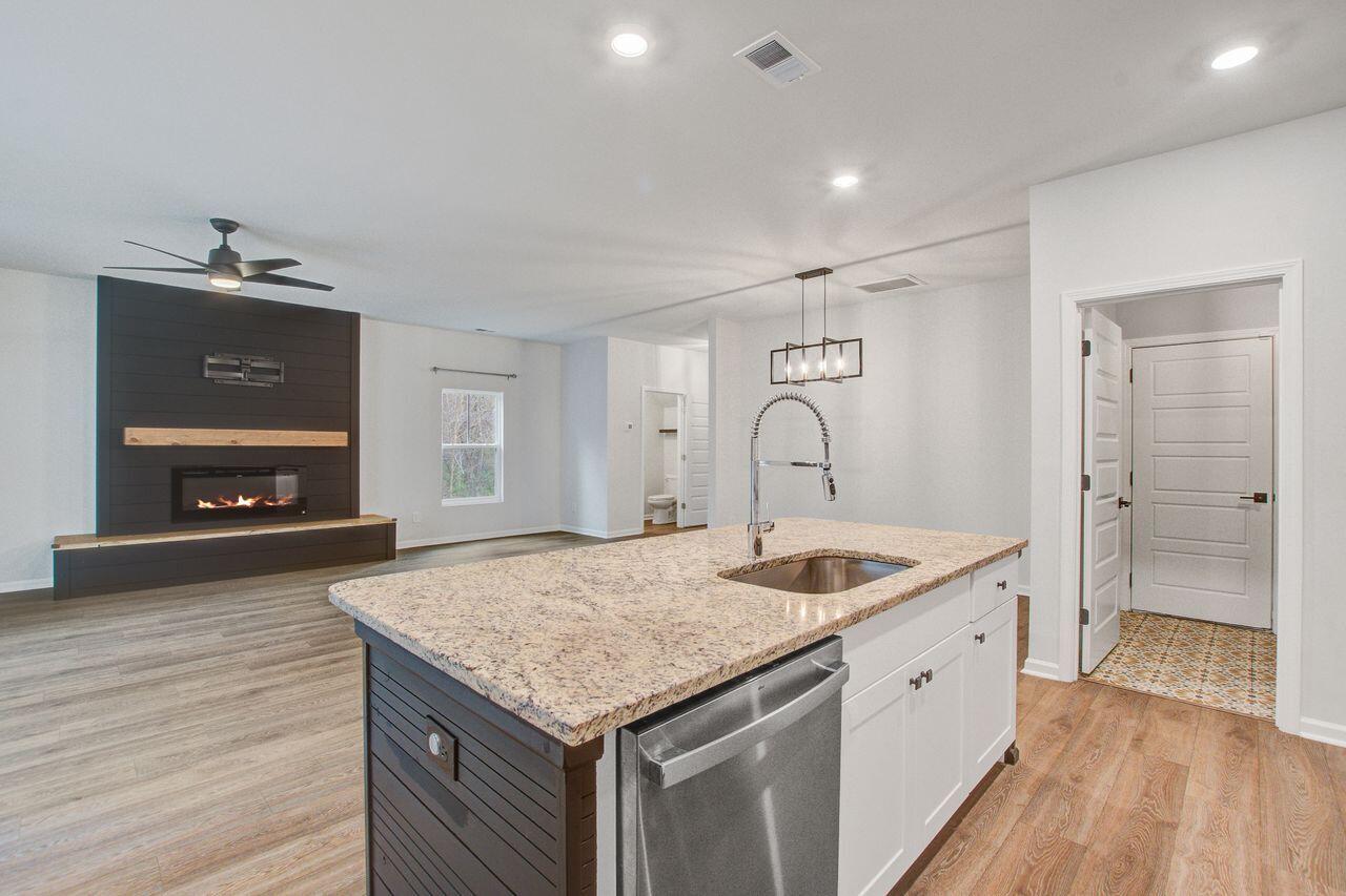 695 Jancus Street Charleston, SC 29414 - Photo 18 of 52 695_(19)