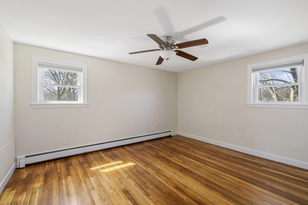160 Ravenswood Road Waltham, MA 02453 - Photo 14 of 30