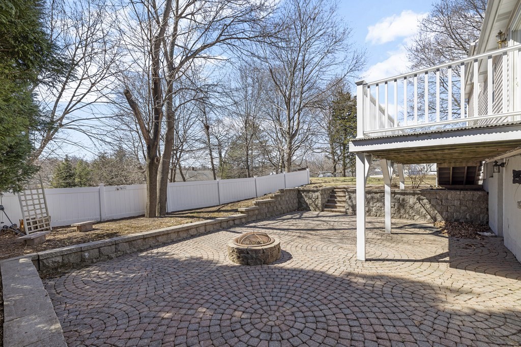 160 Ravenswood Road Waltham, MA 02453 - Photo 23 of 30