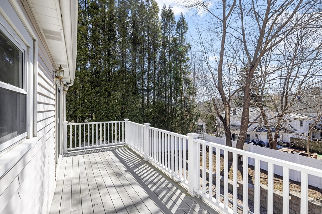 160 Ravenswood Road Waltham, MA 02453 - Photo 27 of 30