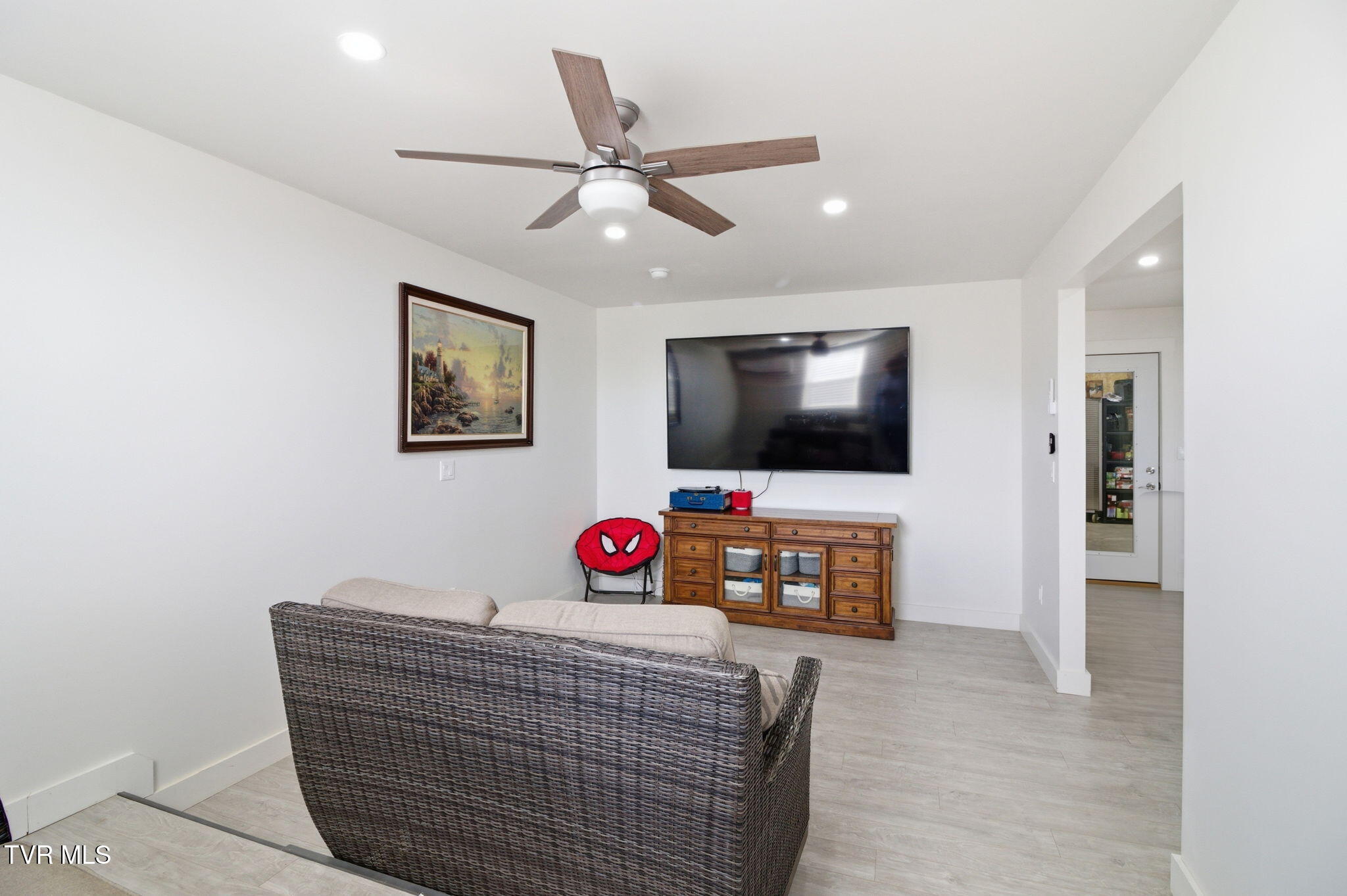 411 St James Road Greeneville, TN 37743 - Photo 11 of 59 24-web-or-mls-DZ3A8626