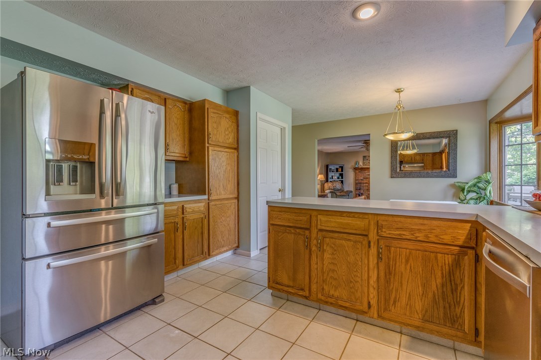 9835 Johnnycake Ridge Road Mentor, OH 44060 - Photo 5 of 32 Gallery Image 5
