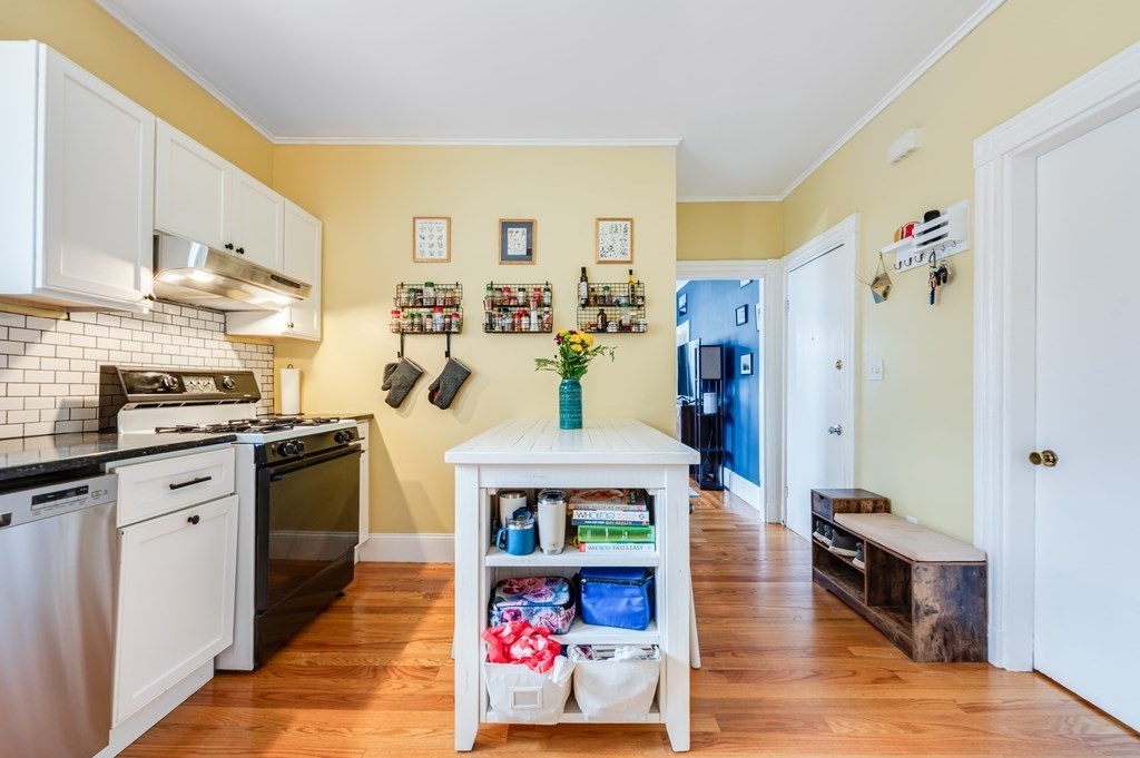 6 Pinedale Road, Unit 1 Boston, MA 02131 - Photo 8 of 22 Gallery Image 8