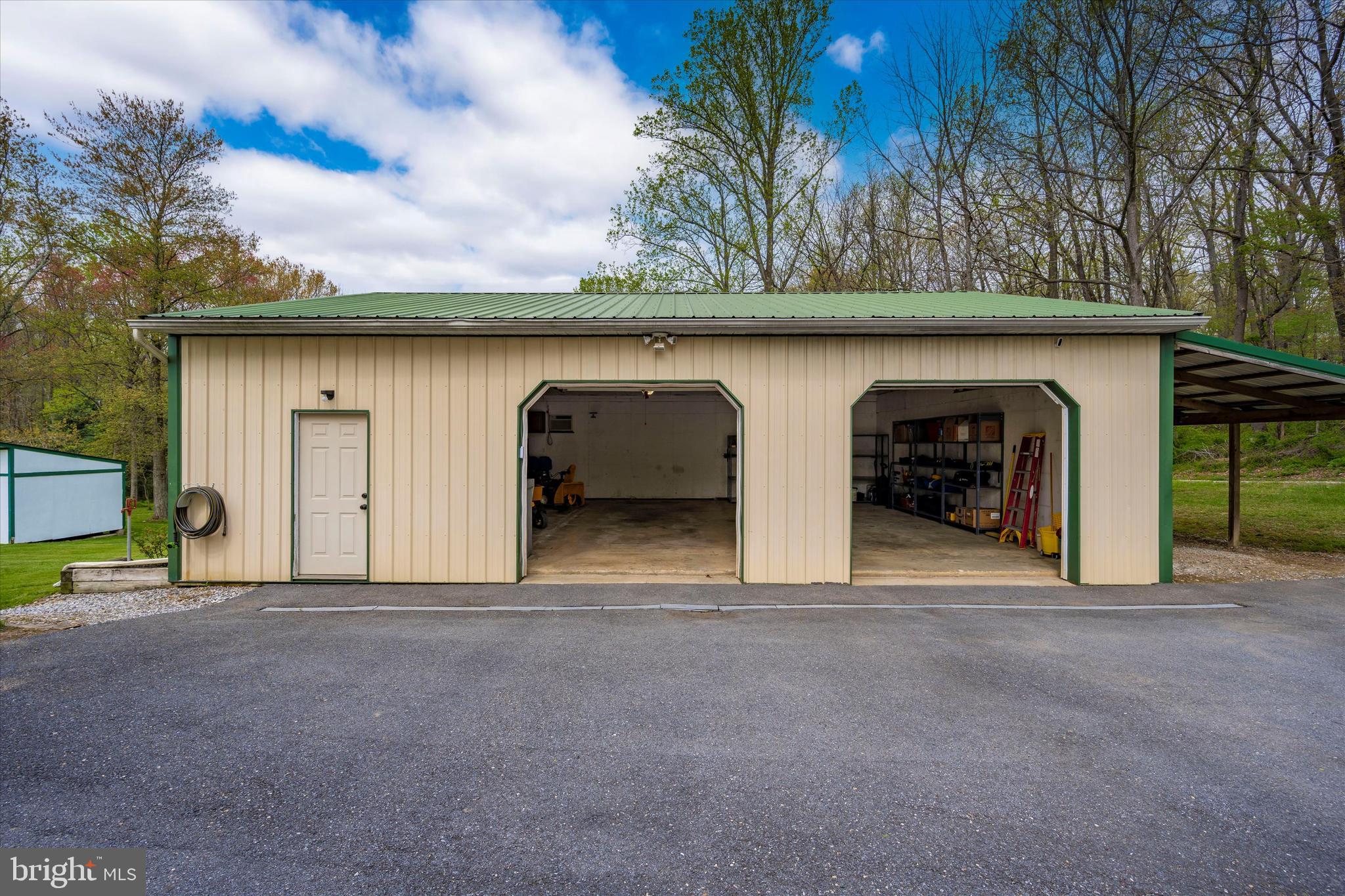 6345 Davis Road Mount Airy, MD 21771 - Photo 70 of 76 detached garage