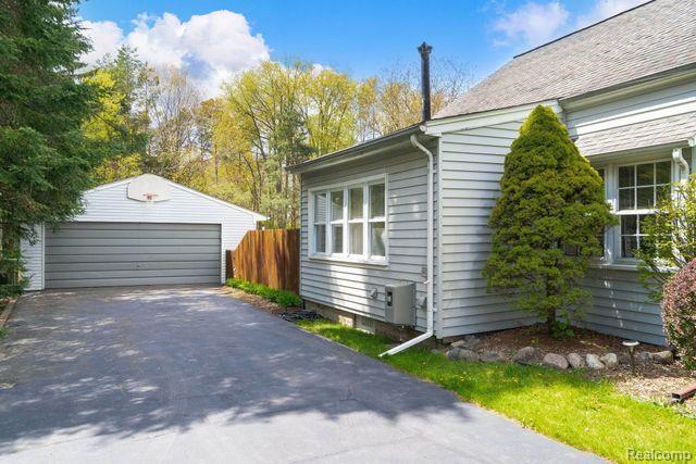 3710 John R Road Rochester Hills, MI 48307 - Photo 7 of 46