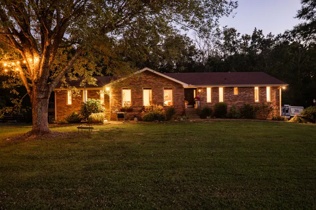 $829,000 | 1062 Matthews Lane, Joelton, TN 37080